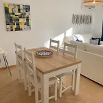 Apartament St. & Pool